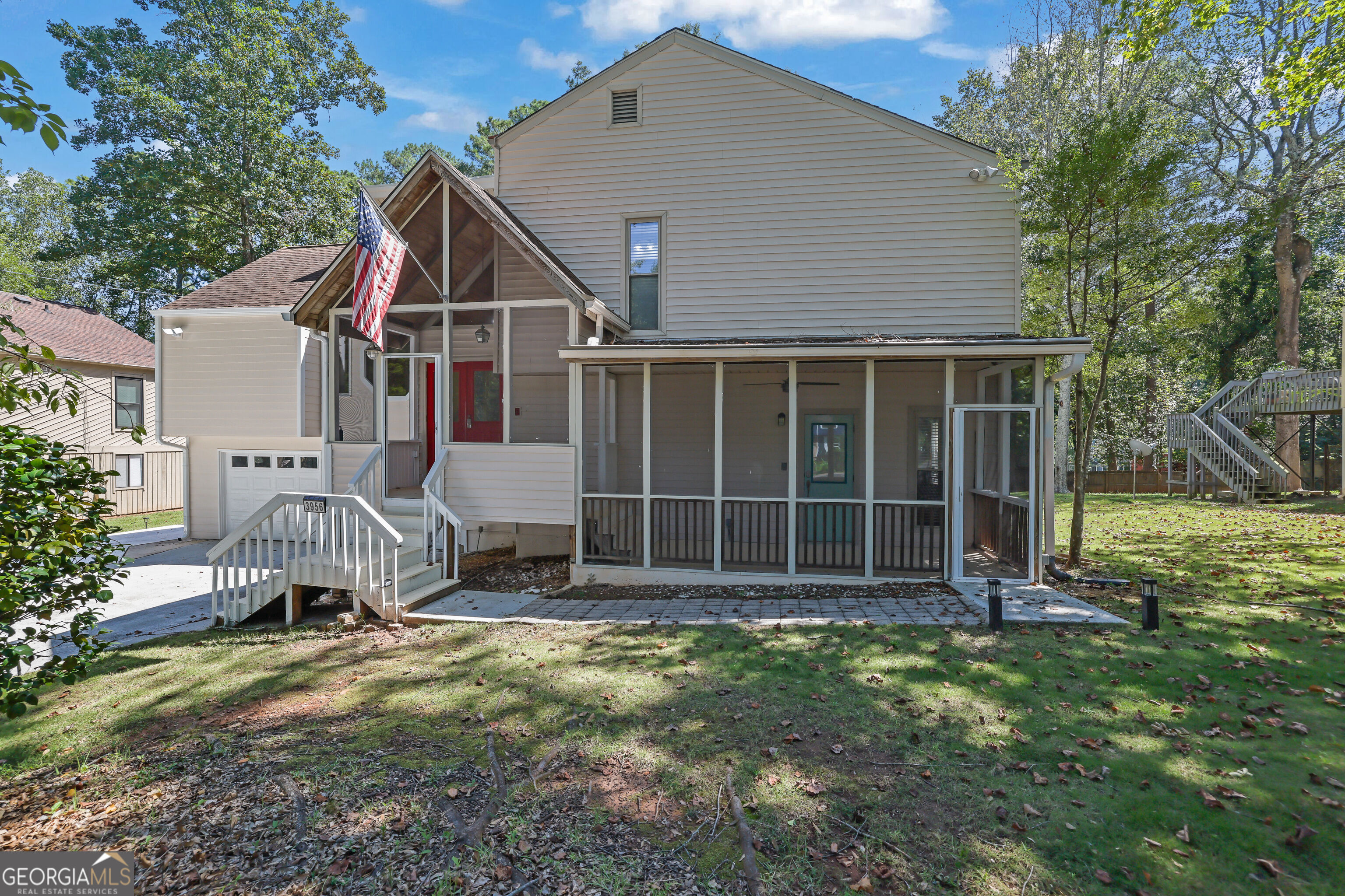 3956 Viewpoint Court