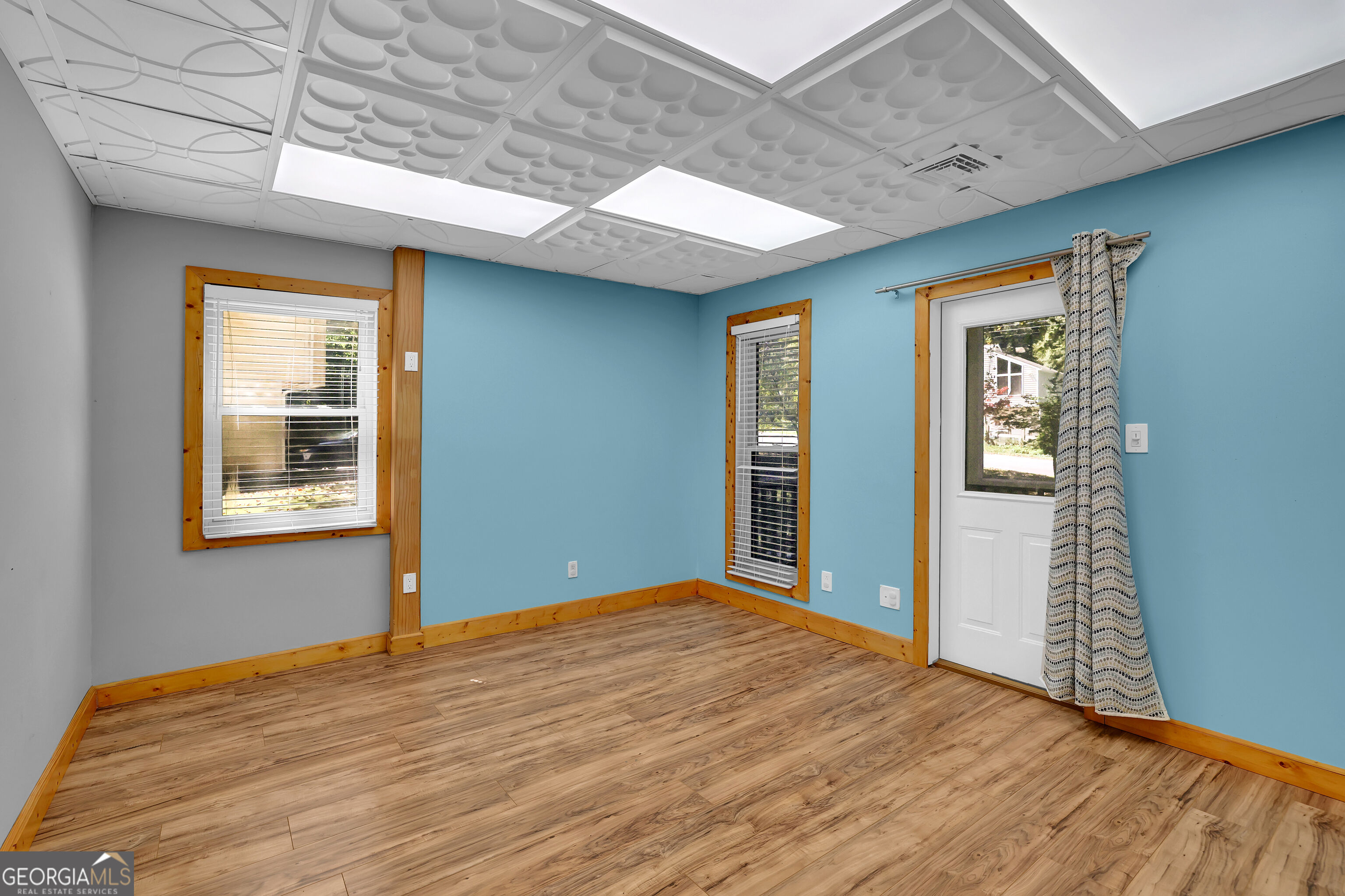 3956 Viewpoint Court