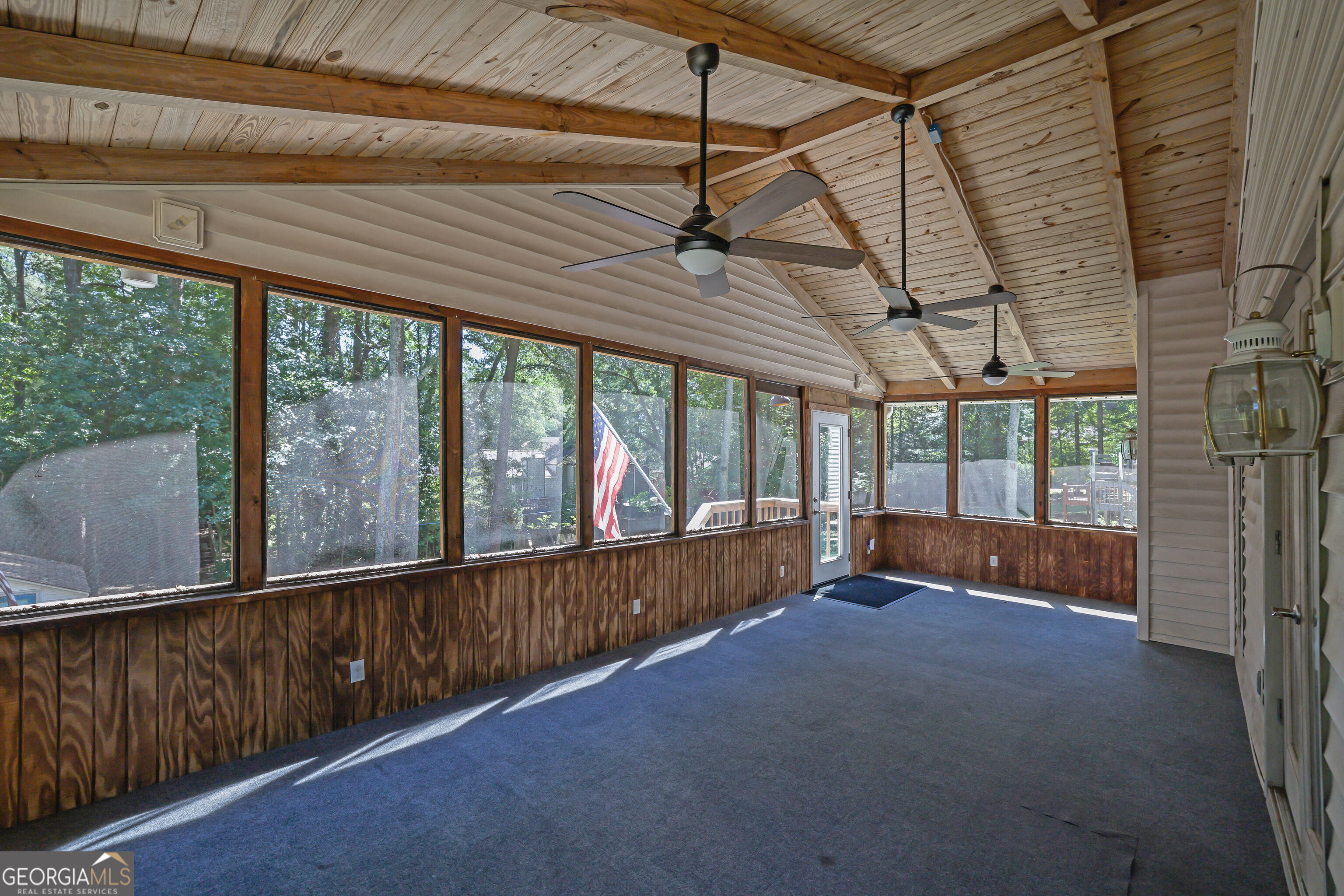 3956 Viewpoint Court