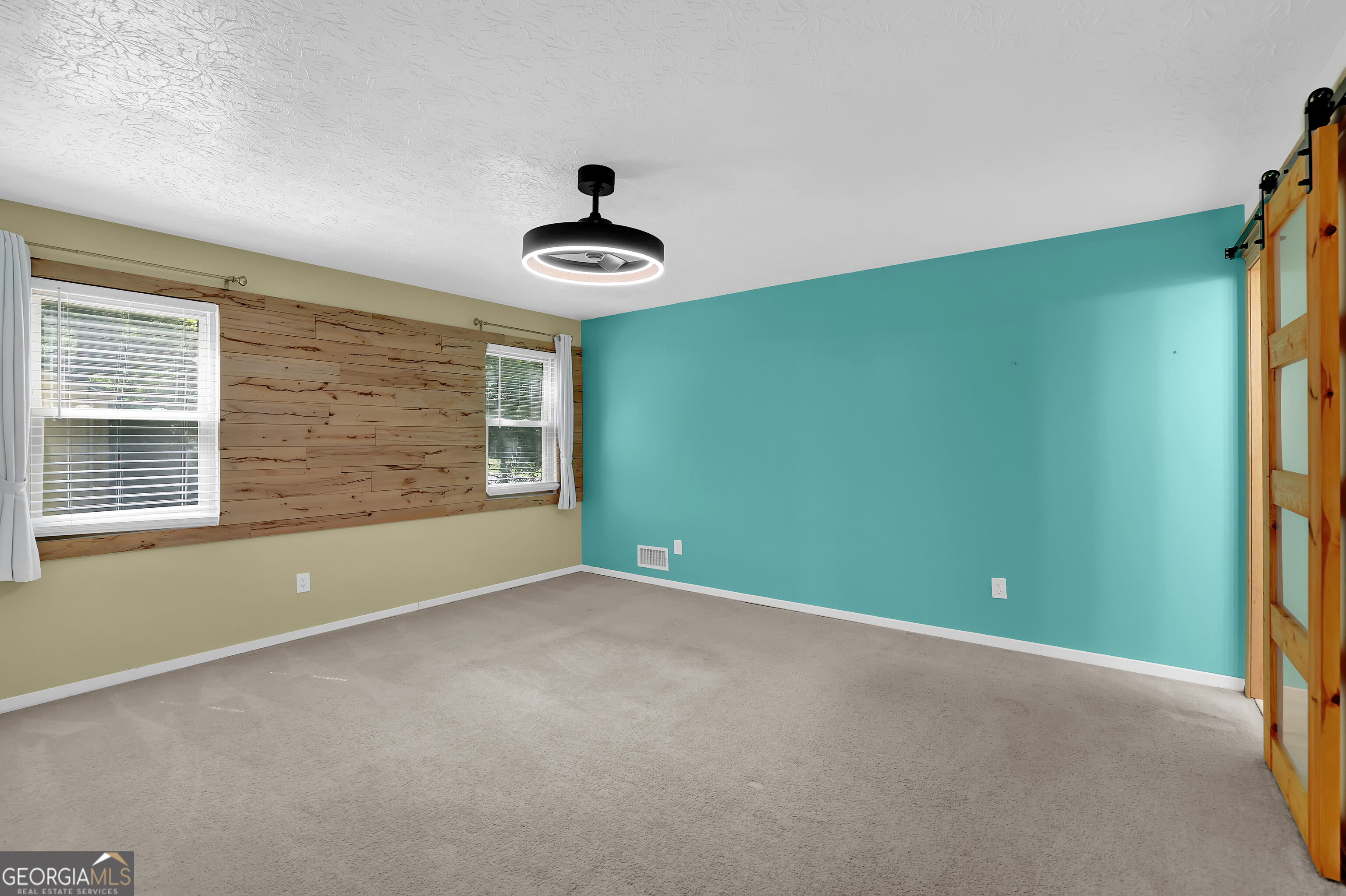 3956 Viewpoint Court