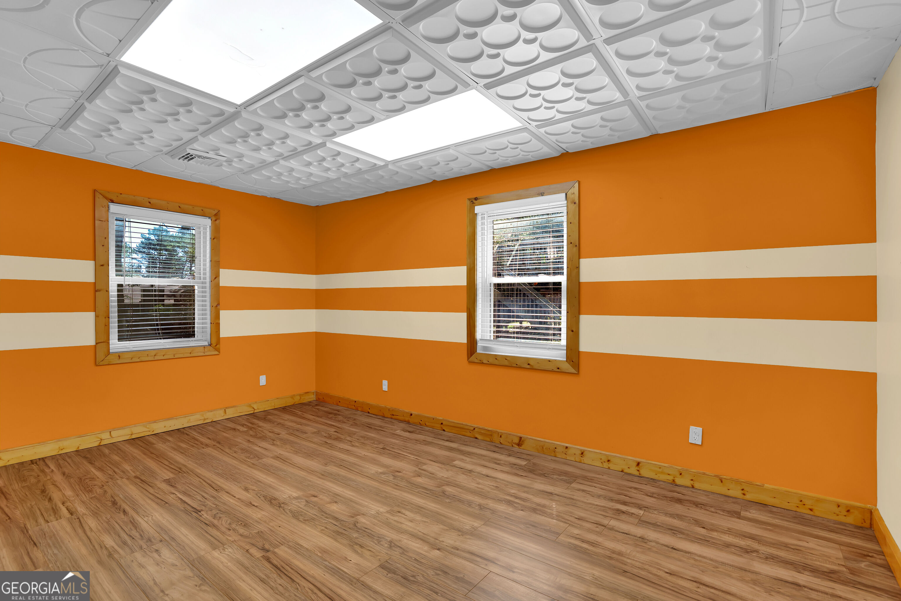 3956 Viewpoint Court