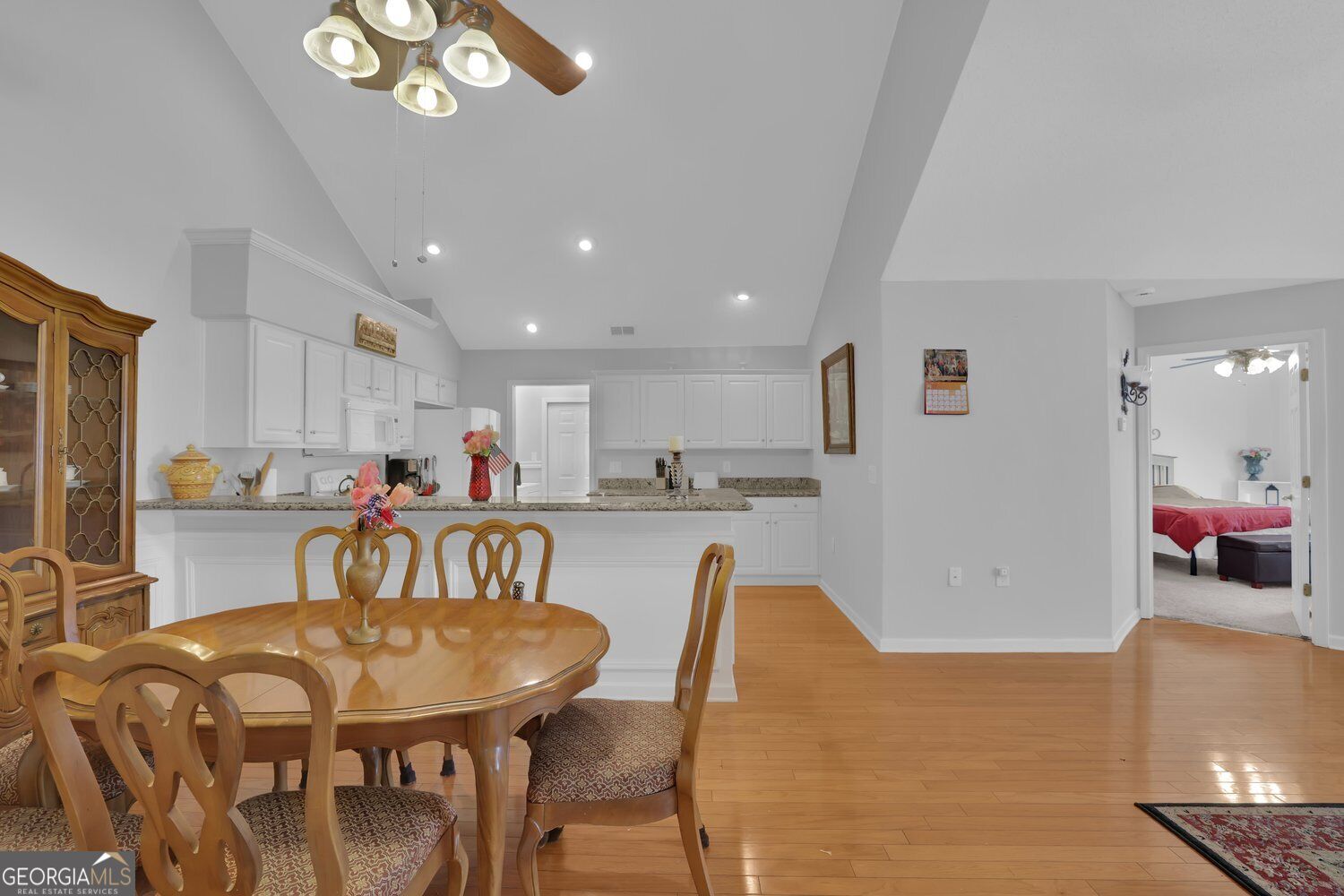 6112 Menlow Court