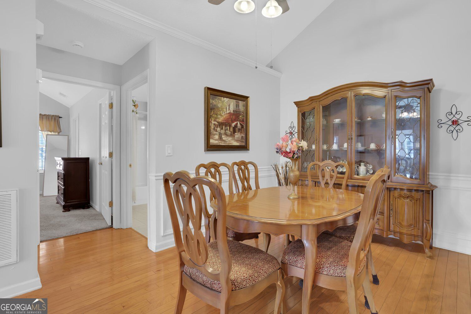 6112 Menlow Court