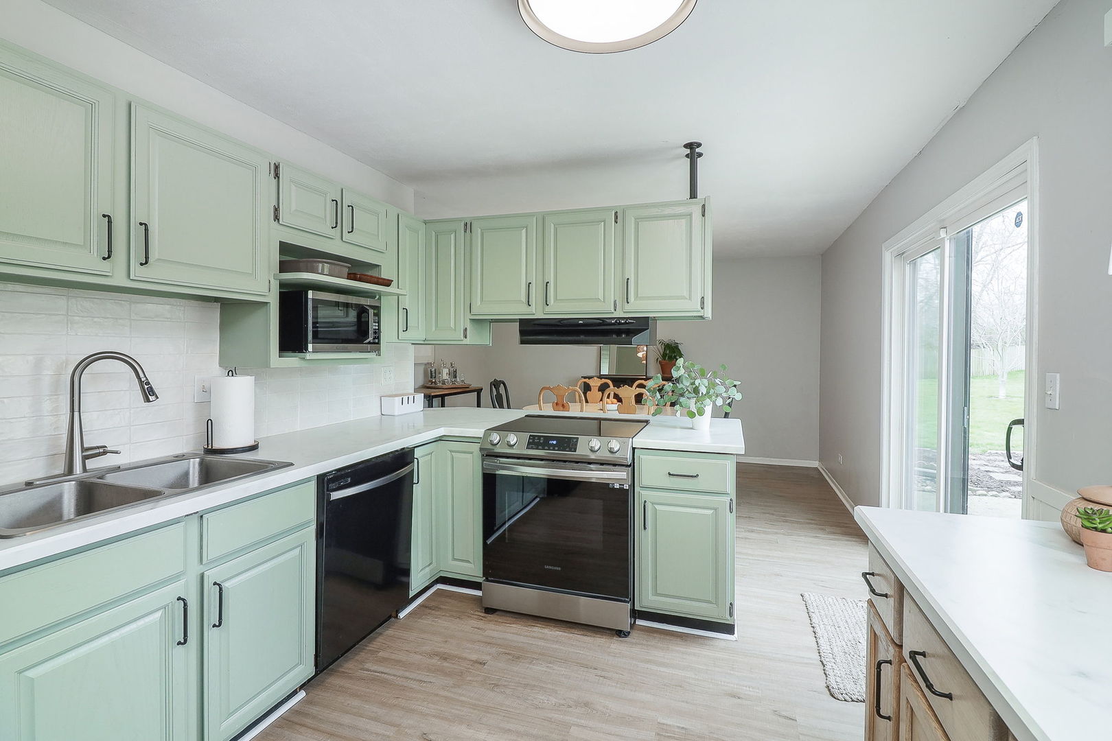 30W270 Dorchester Court