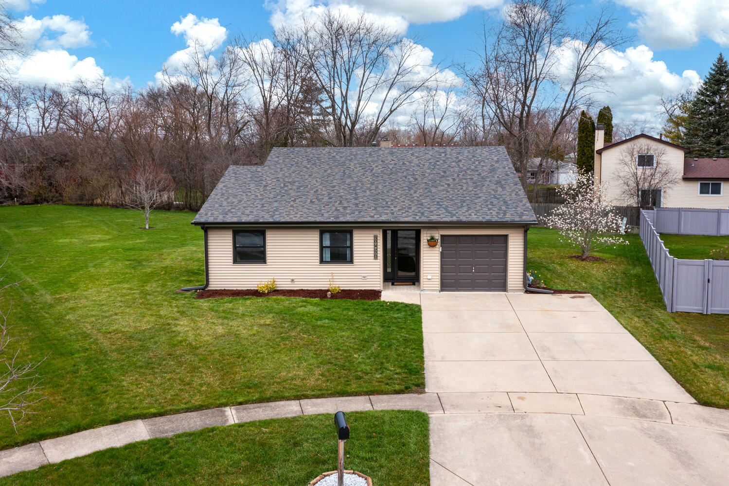 30W270 Dorchester Court