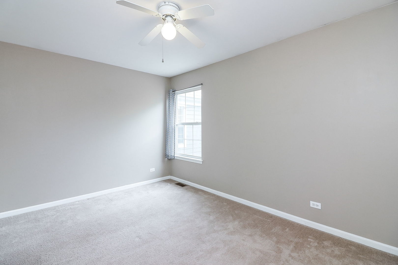 1102 CAMDEN Court Unit: 0