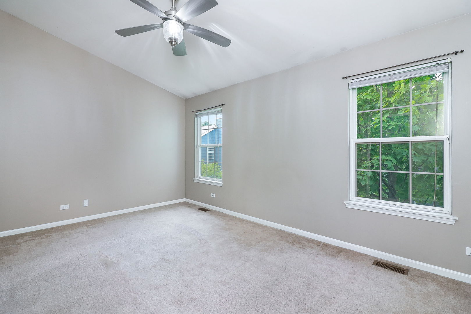 1102 CAMDEN Court Unit: 0