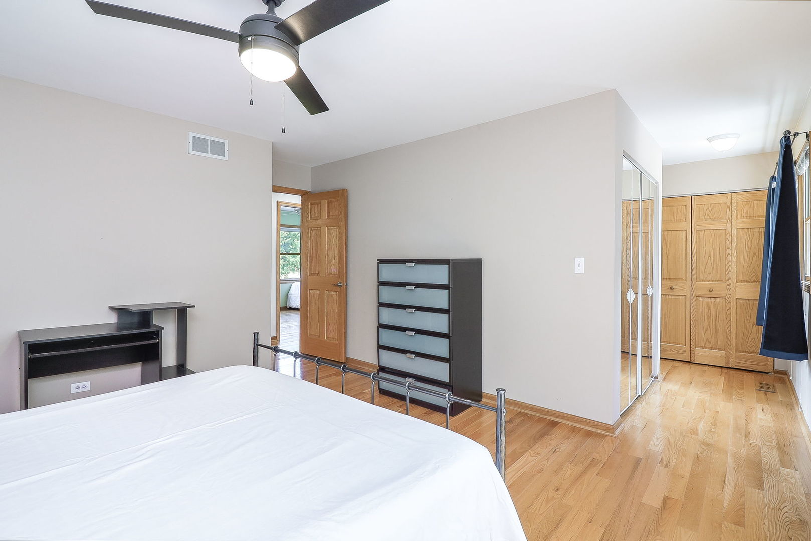 1810 Hawk Lane