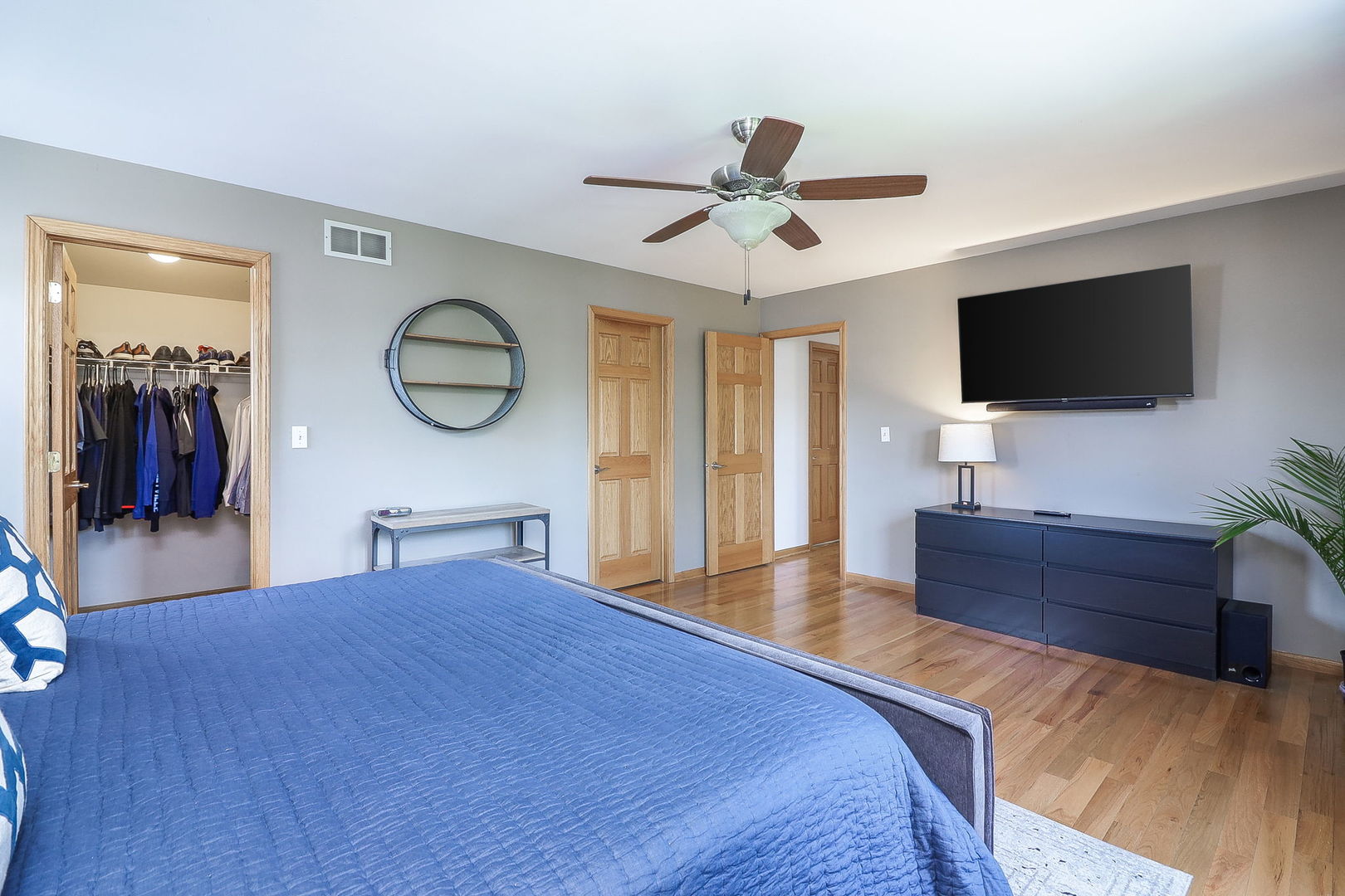 1810 Hawk Lane