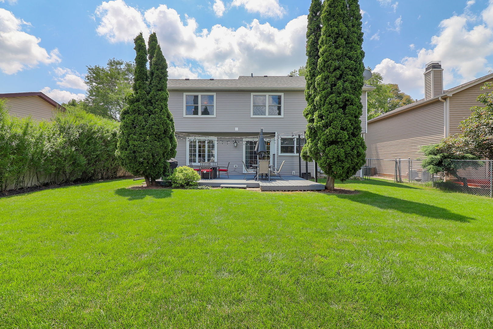 1810 Hawk Lane
