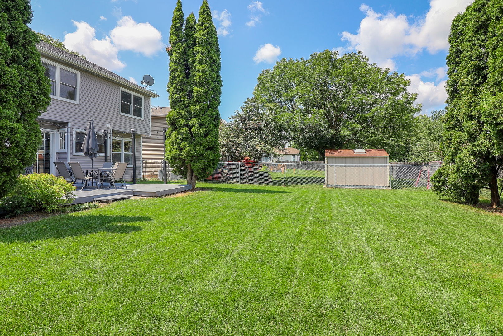 1810 Hawk Lane