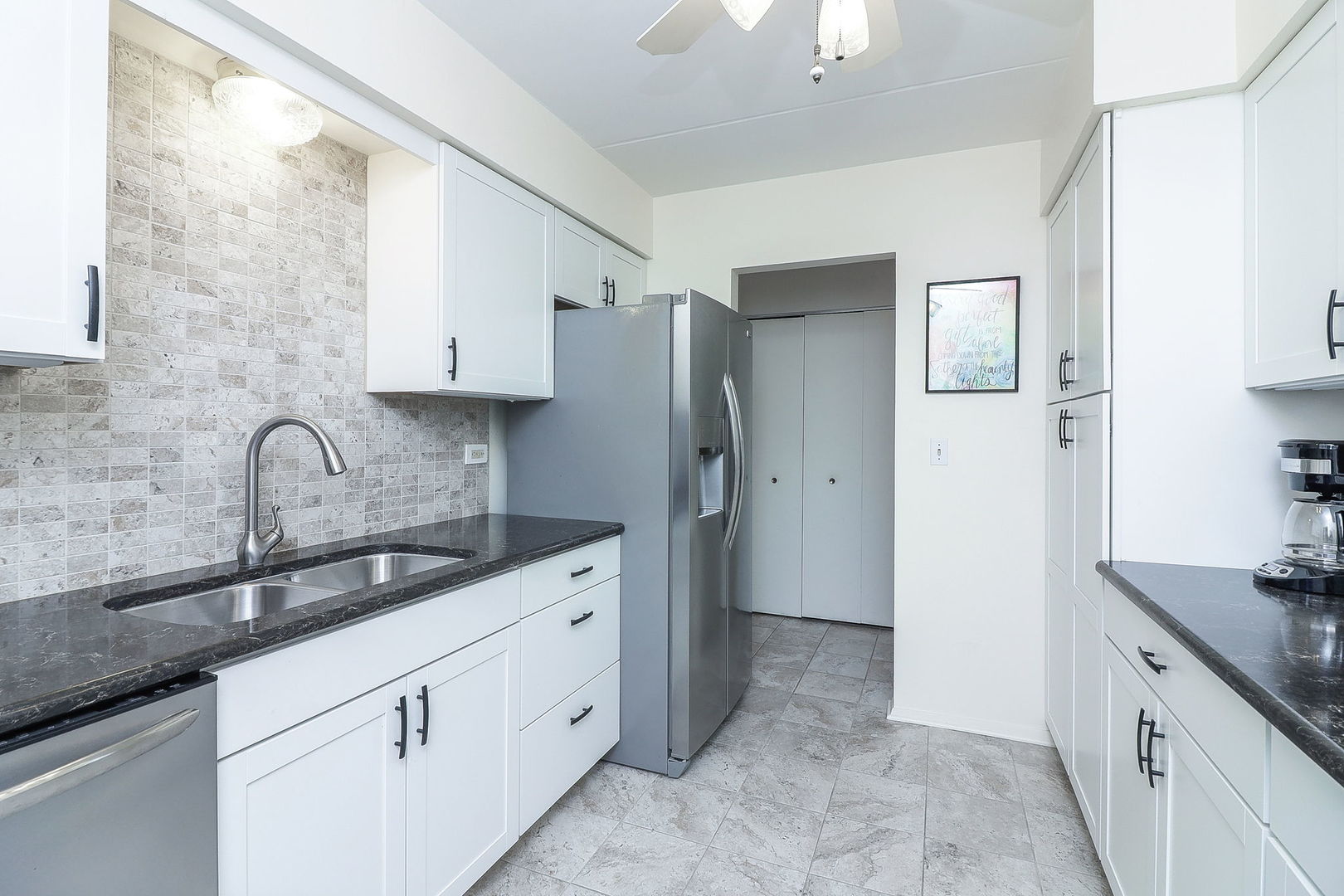 100 W PARK CIRCLE Drive Unit: 1H