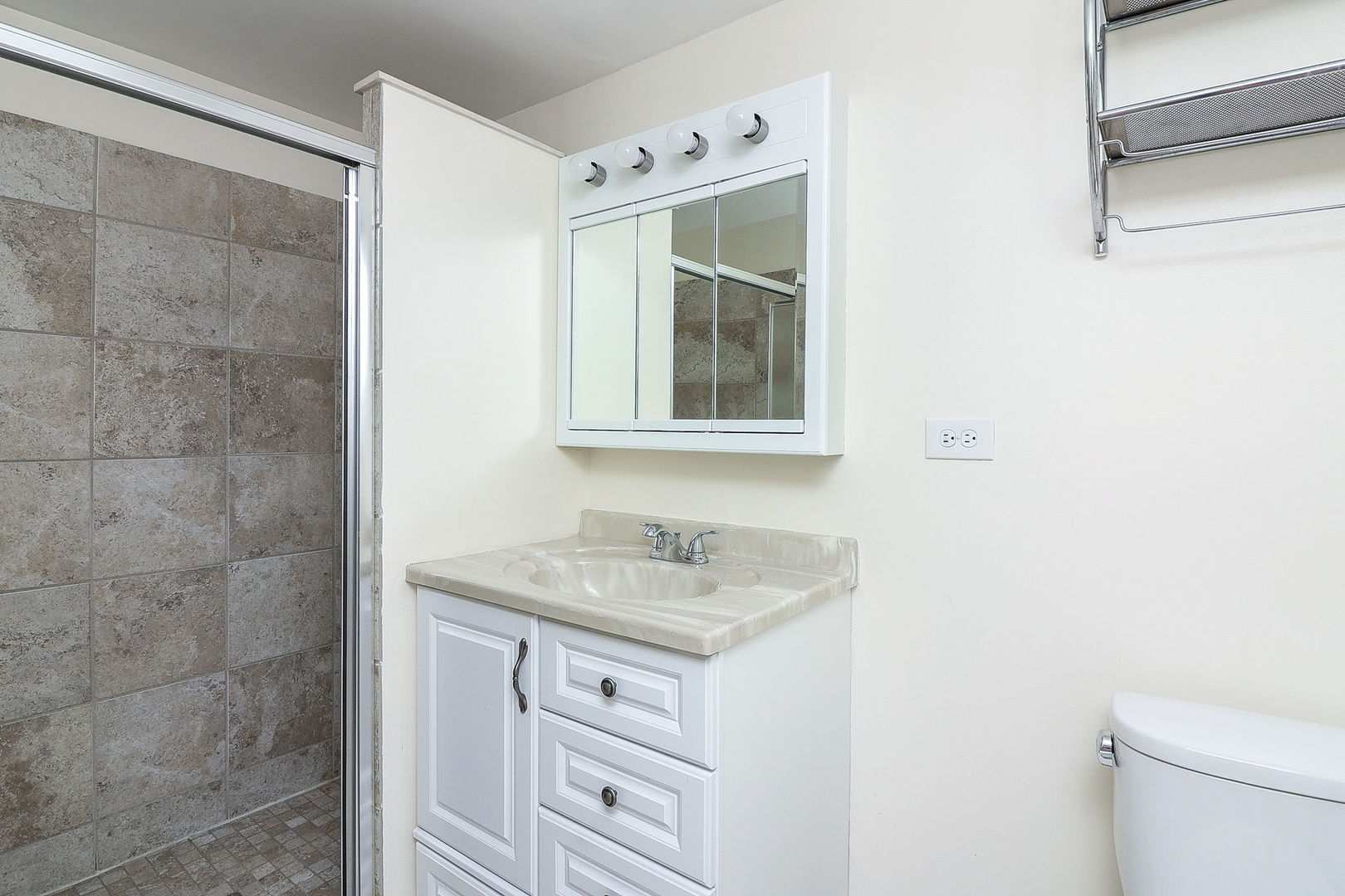 100 W PARK CIRCLE Drive Unit: 1H