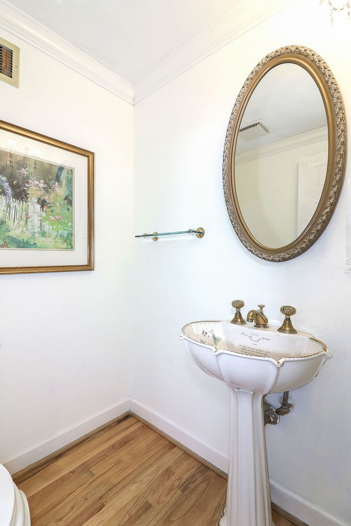 1054 Evergreen Drive