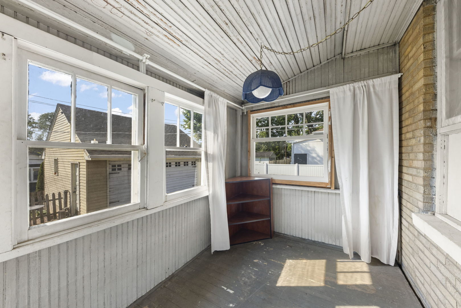 1002 N President Street