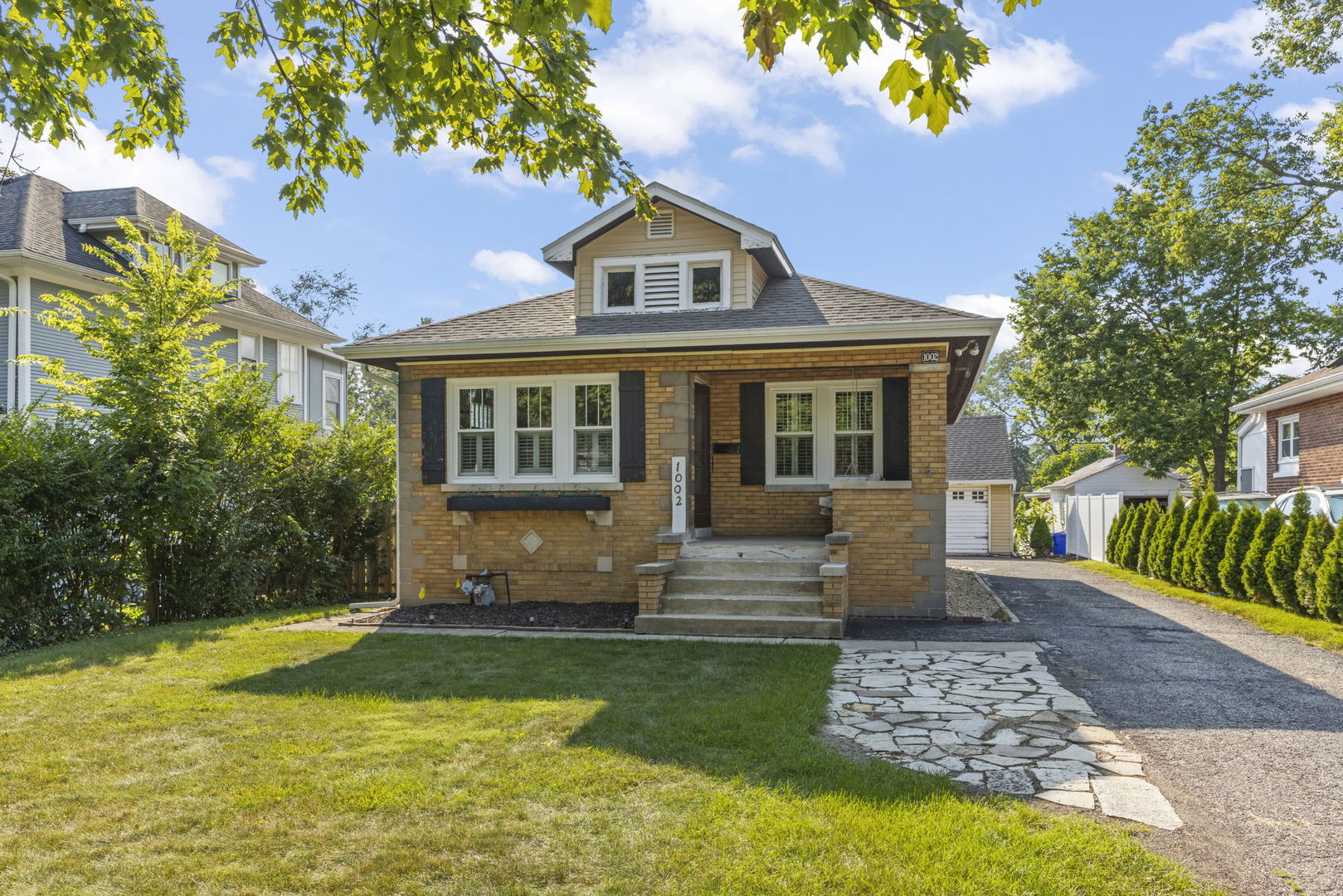 1002 N President Street