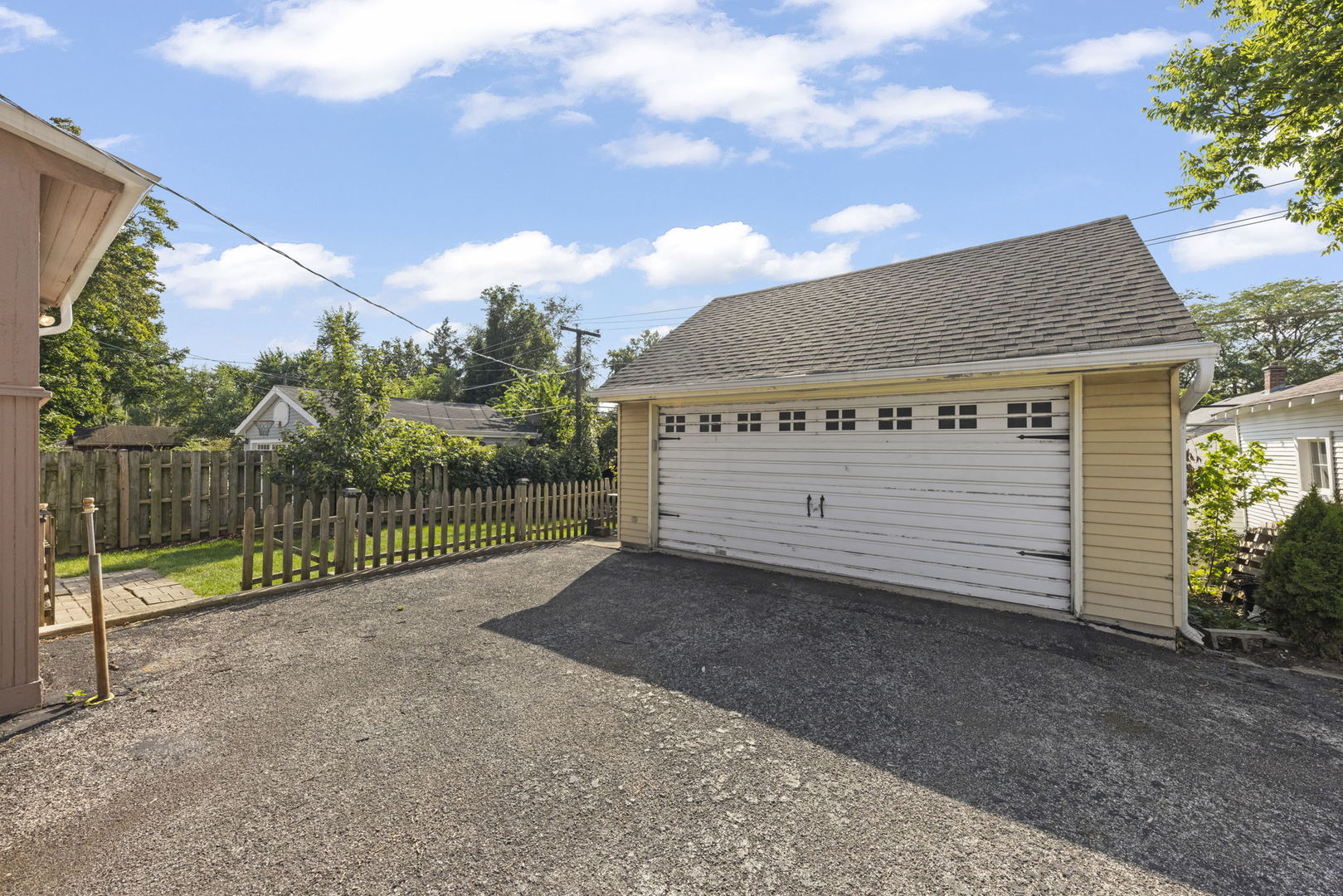 1002 N President Street