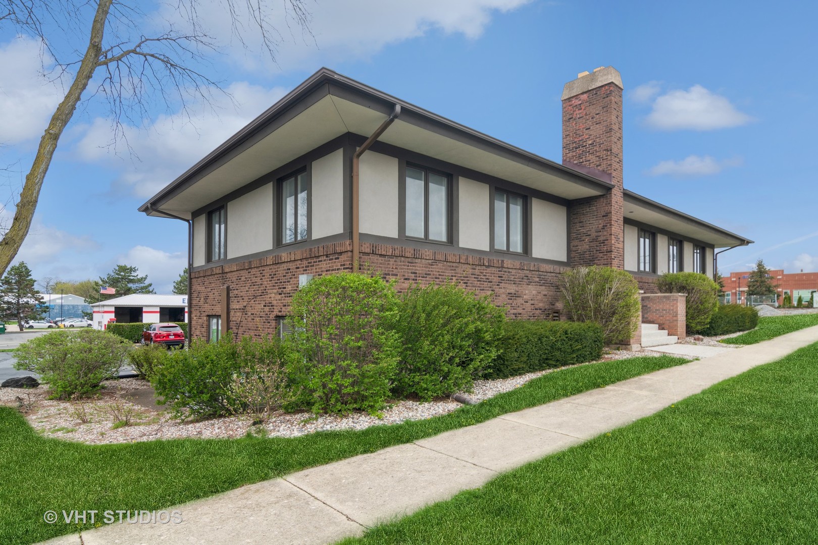 100 S Main Street Unit: 2S