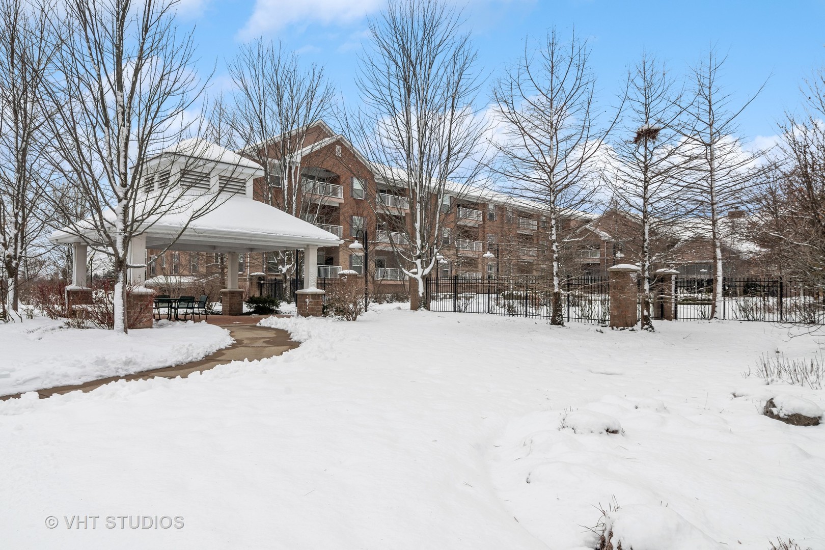 2692 Stone Circle Unit: 203