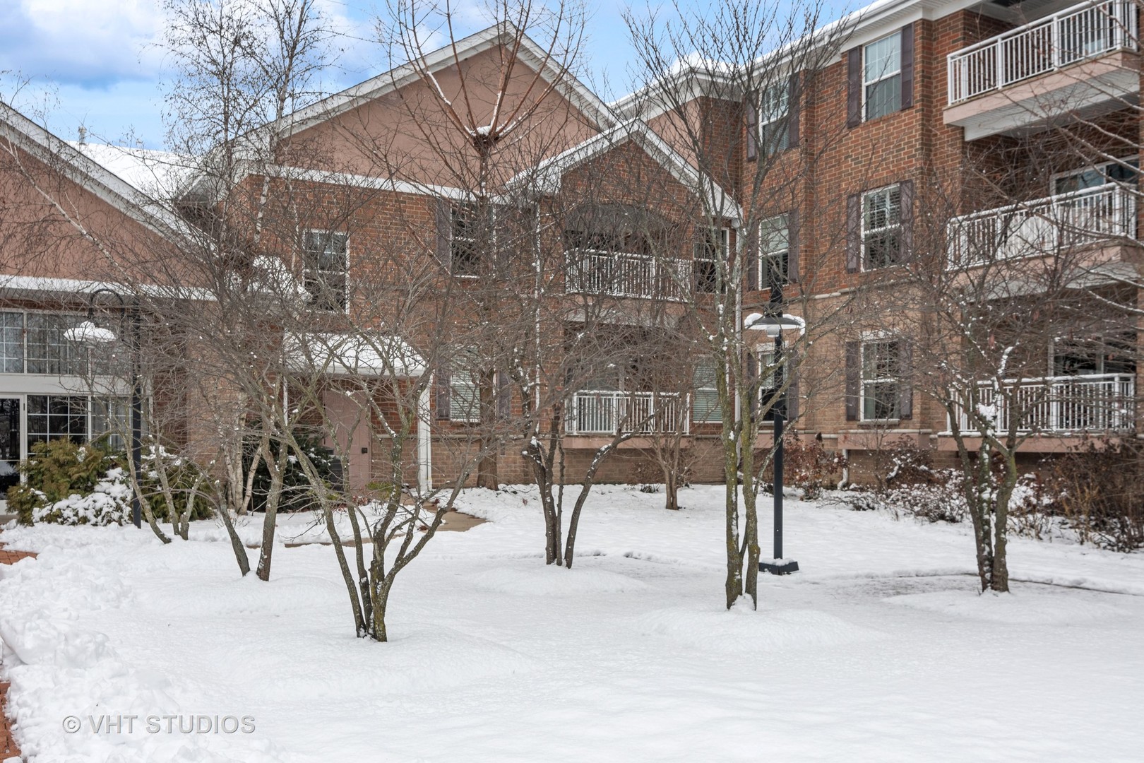 2692 Stone Circle Unit: 203