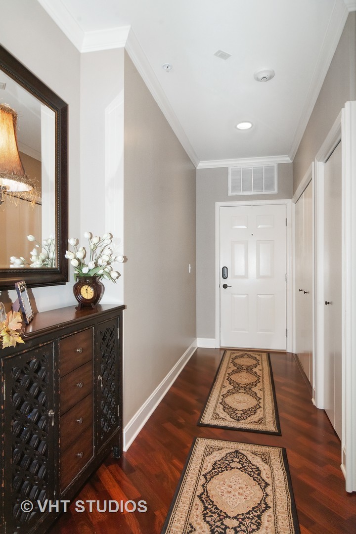 2692 Stone Circle Unit: 203