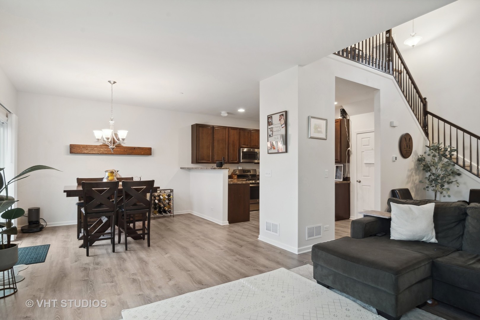 9832 Cummings Street