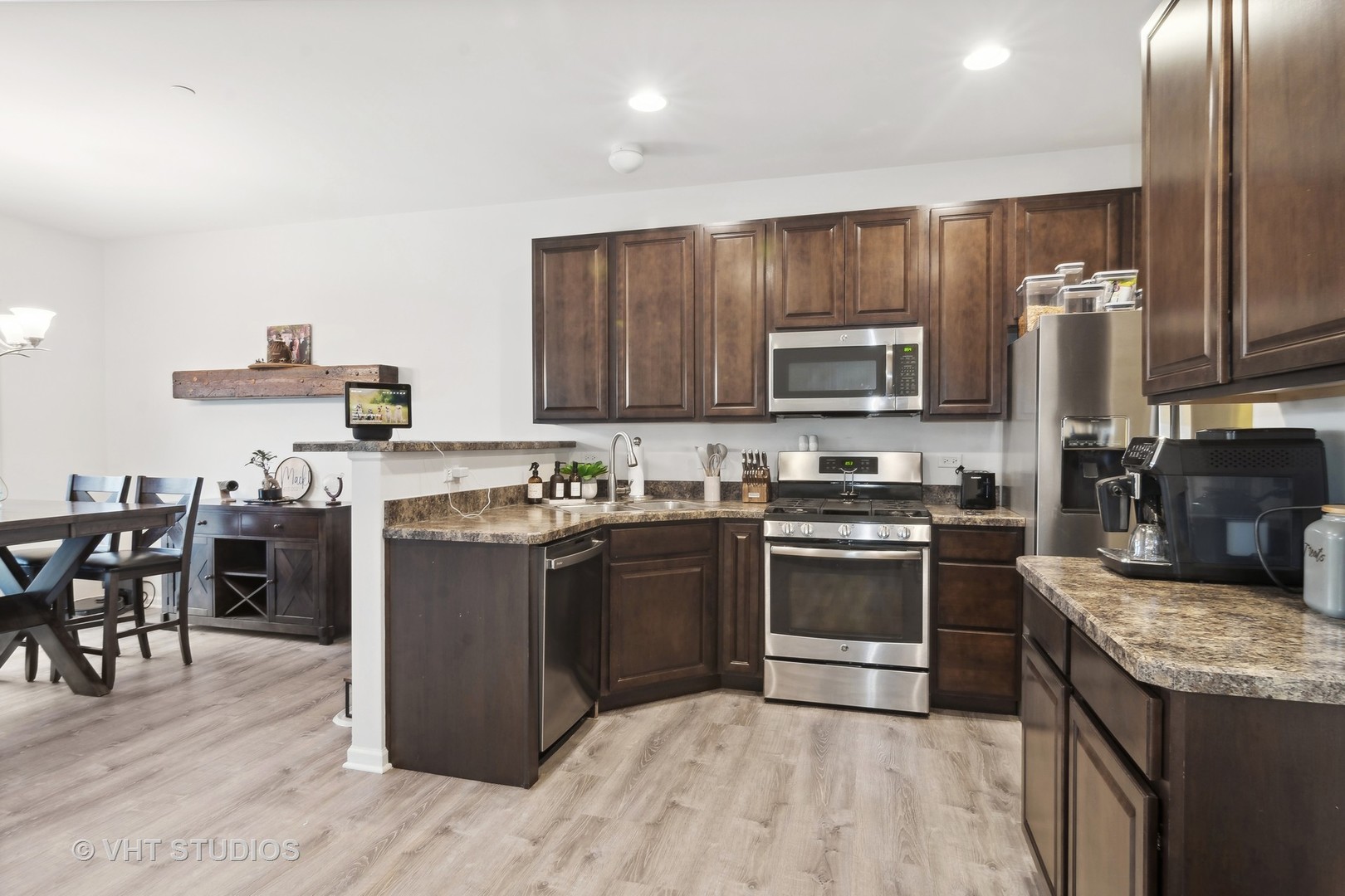 9832 Cummings Street