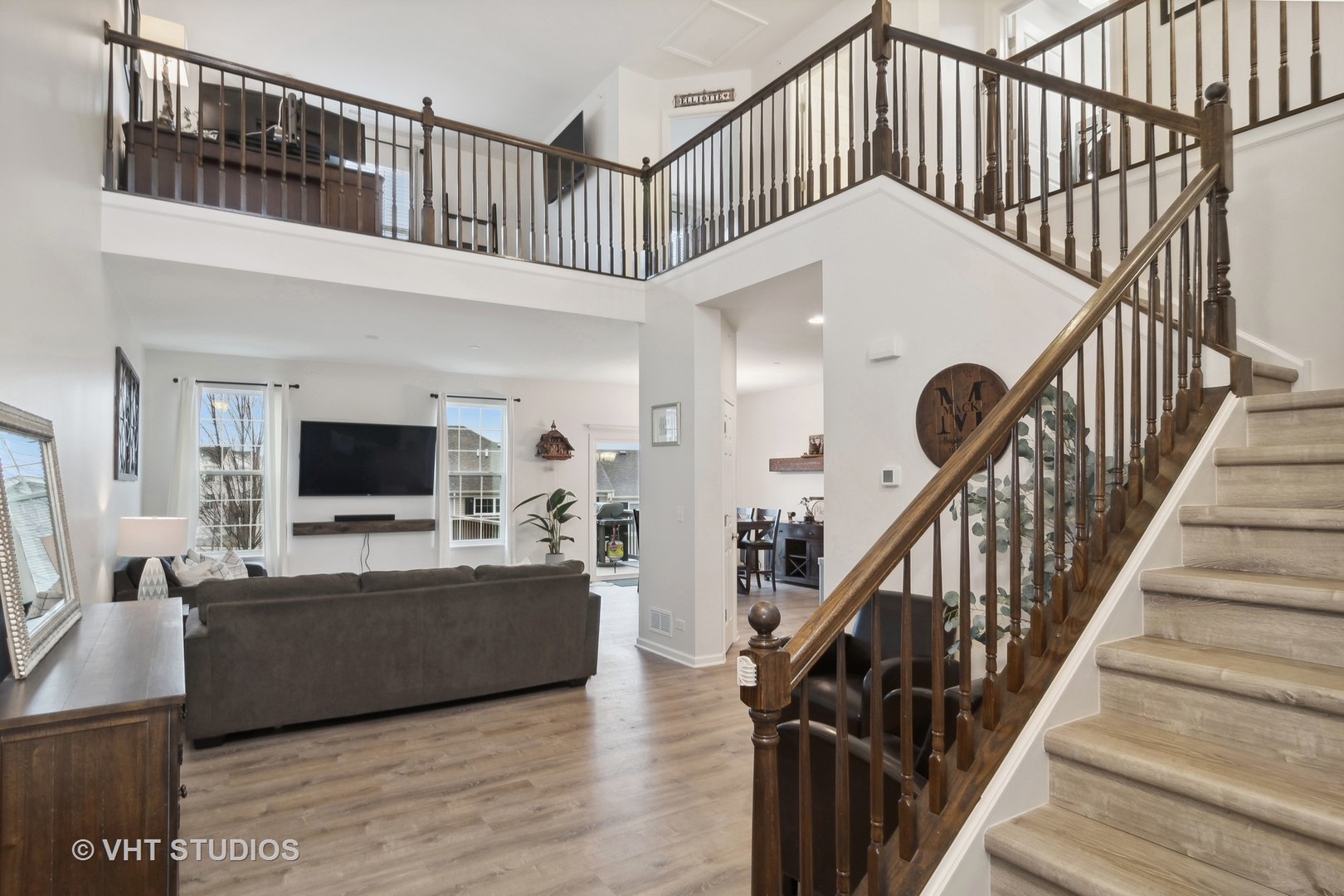 9832 Cummings Street