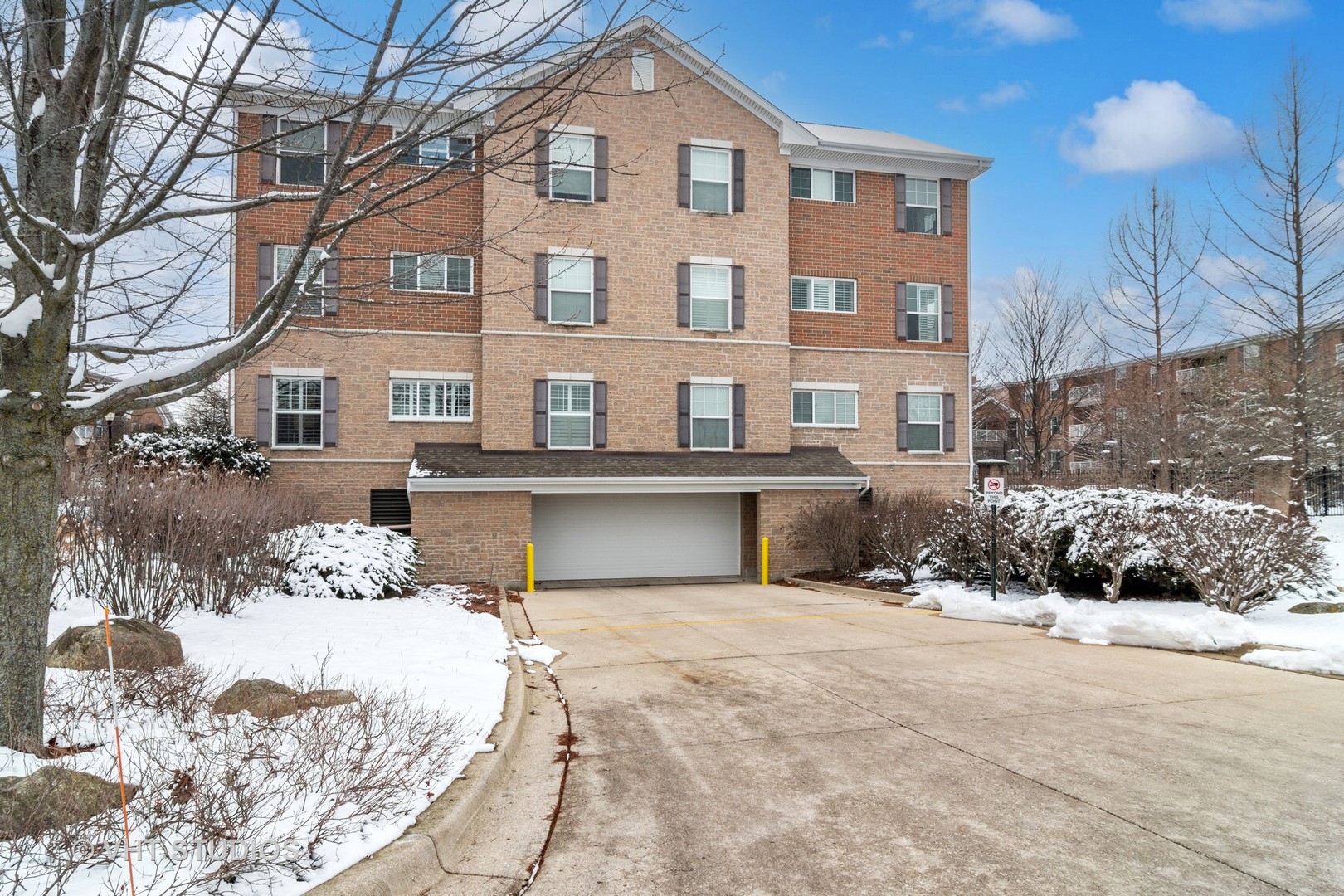 2676 Stone Circle Unit: 107