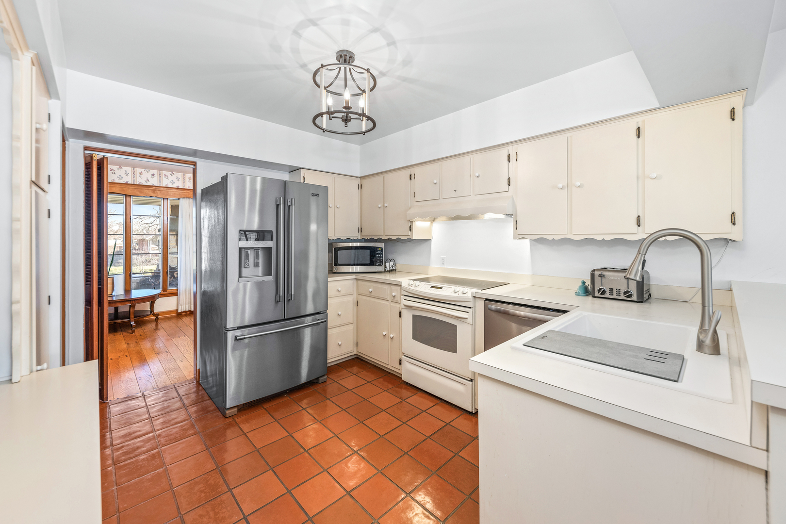 1501 SUGAR VALLEY Lane