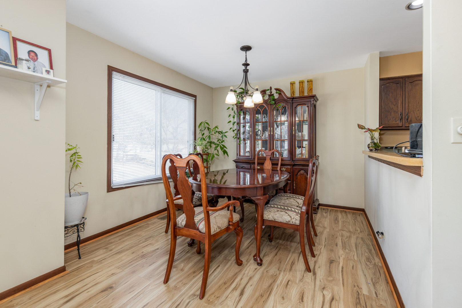 27W307 Melrose Lane Unit: 307