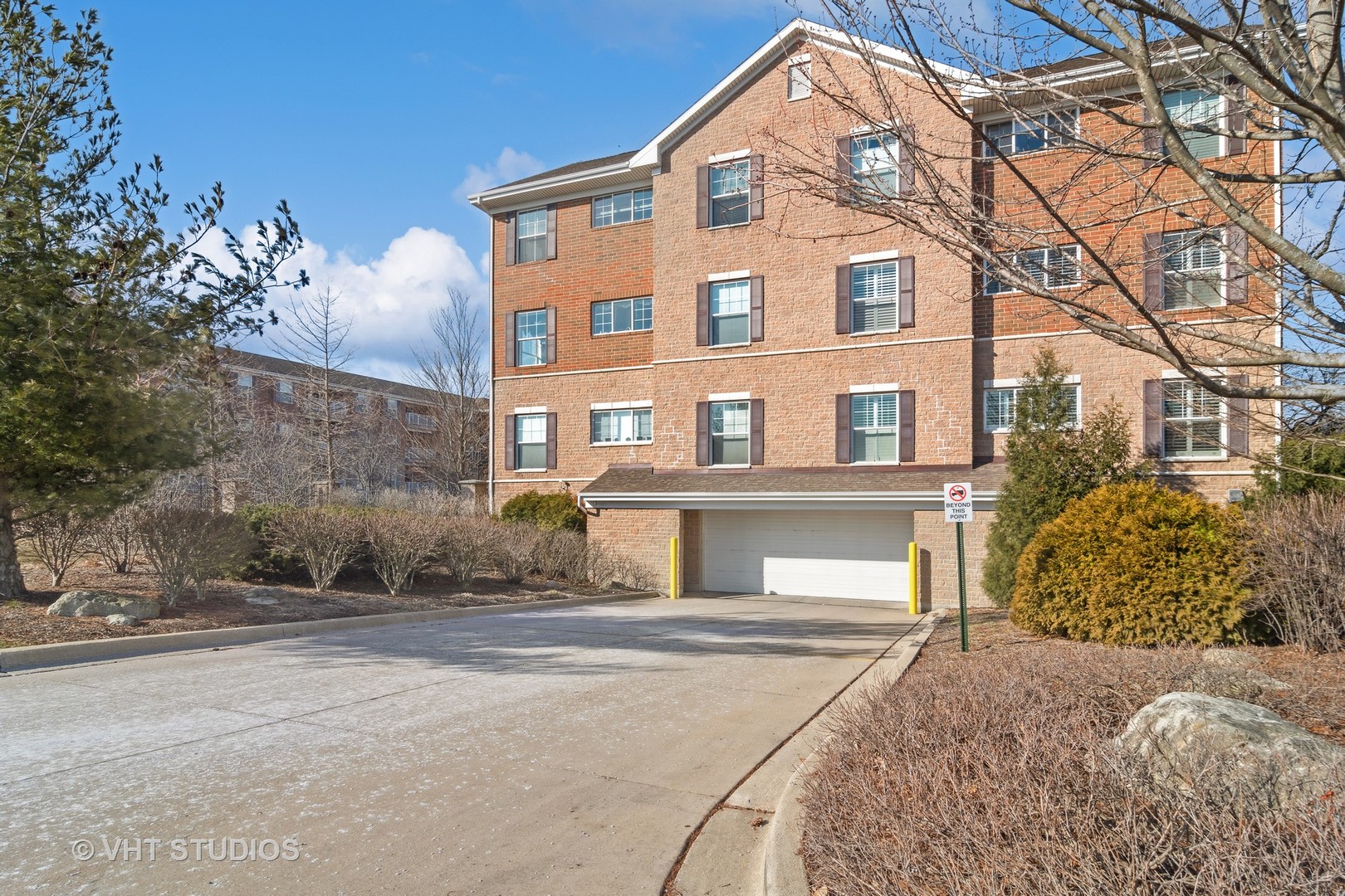 2692 Stone Circle Unit: 304