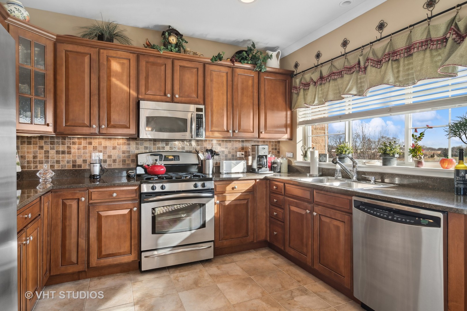 2692 Stone Circle Unit: 304