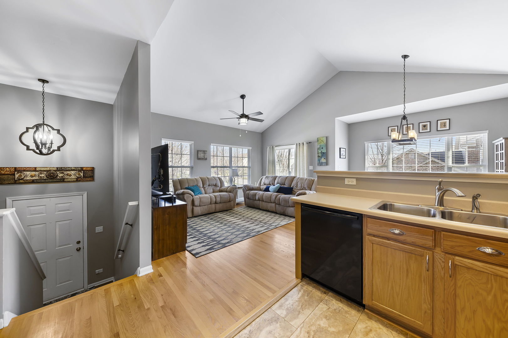 641 E Willow Street E