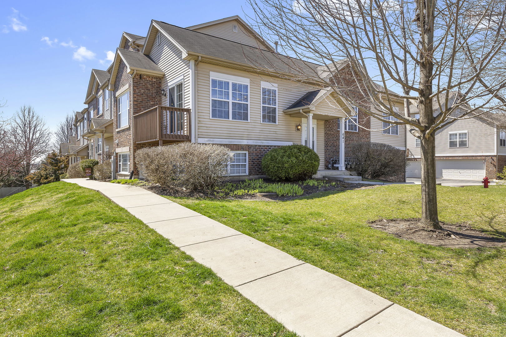 641 E Willow Street E