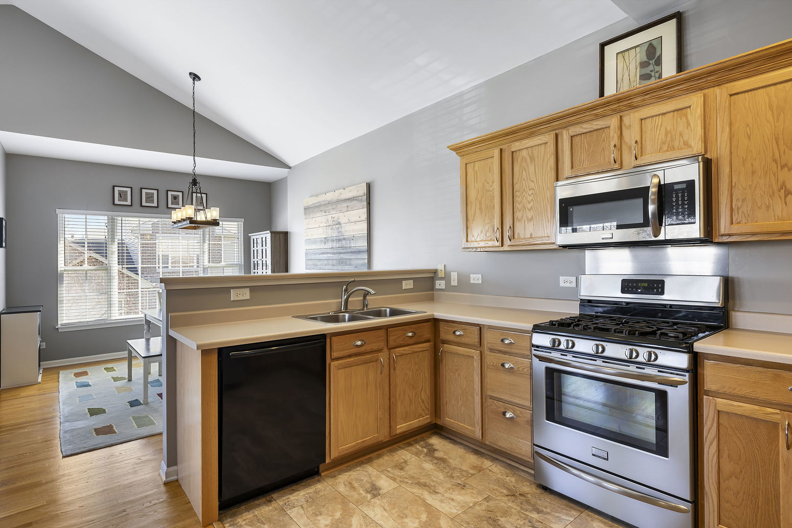 641 E Willow Street E