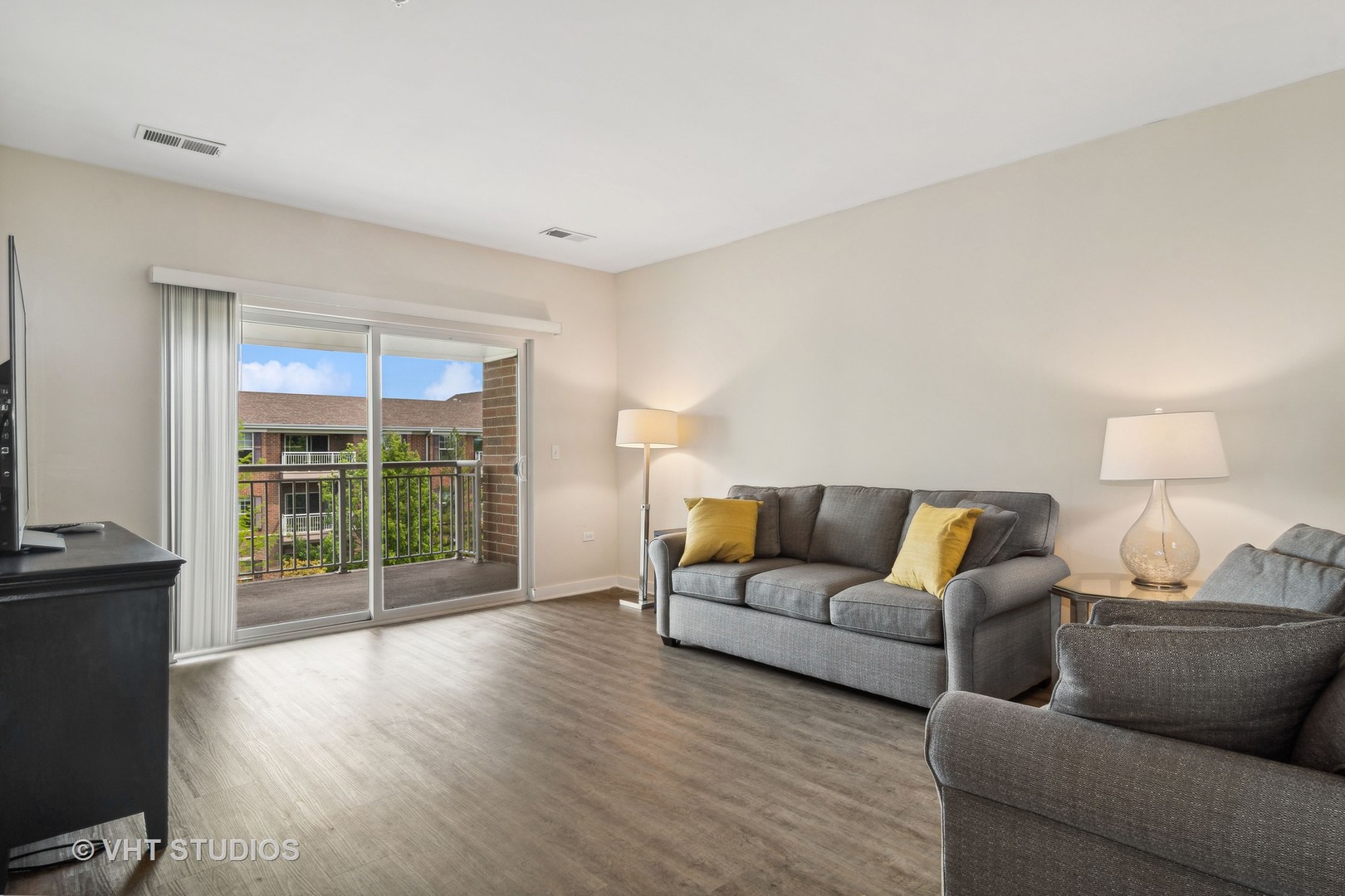 2676 Stone Circle Unit: 304