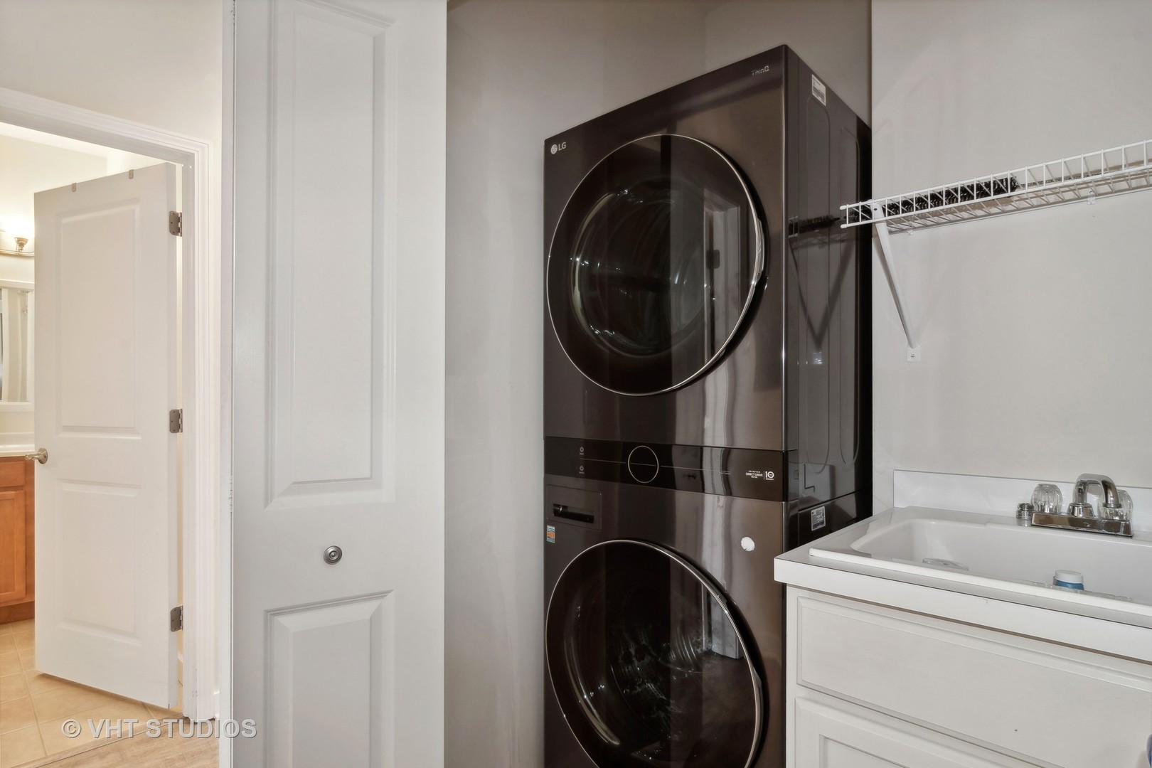 2676 Stone Circle Unit: 304