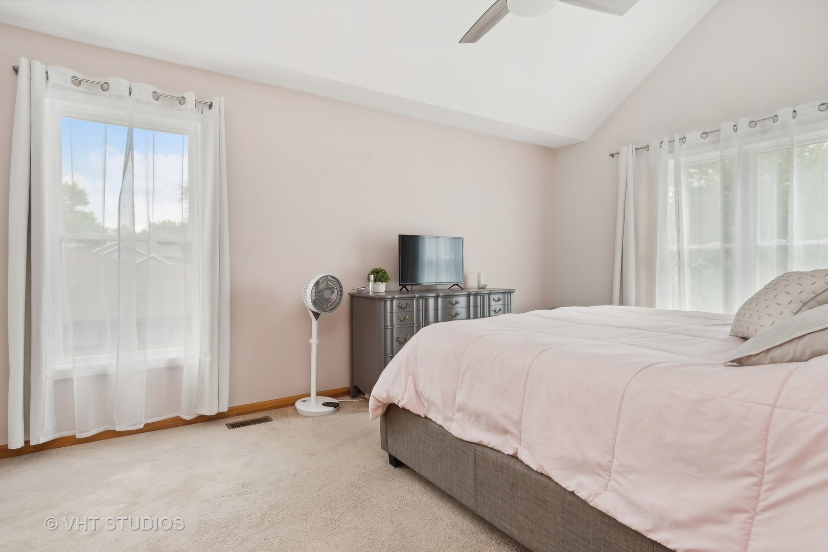600 Maple Avenue