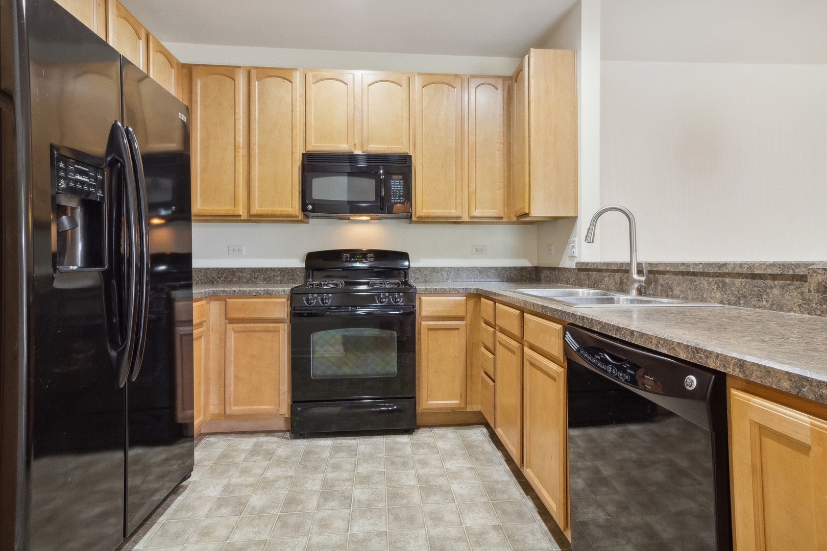 2250 Aurora Drive Unit: 4
