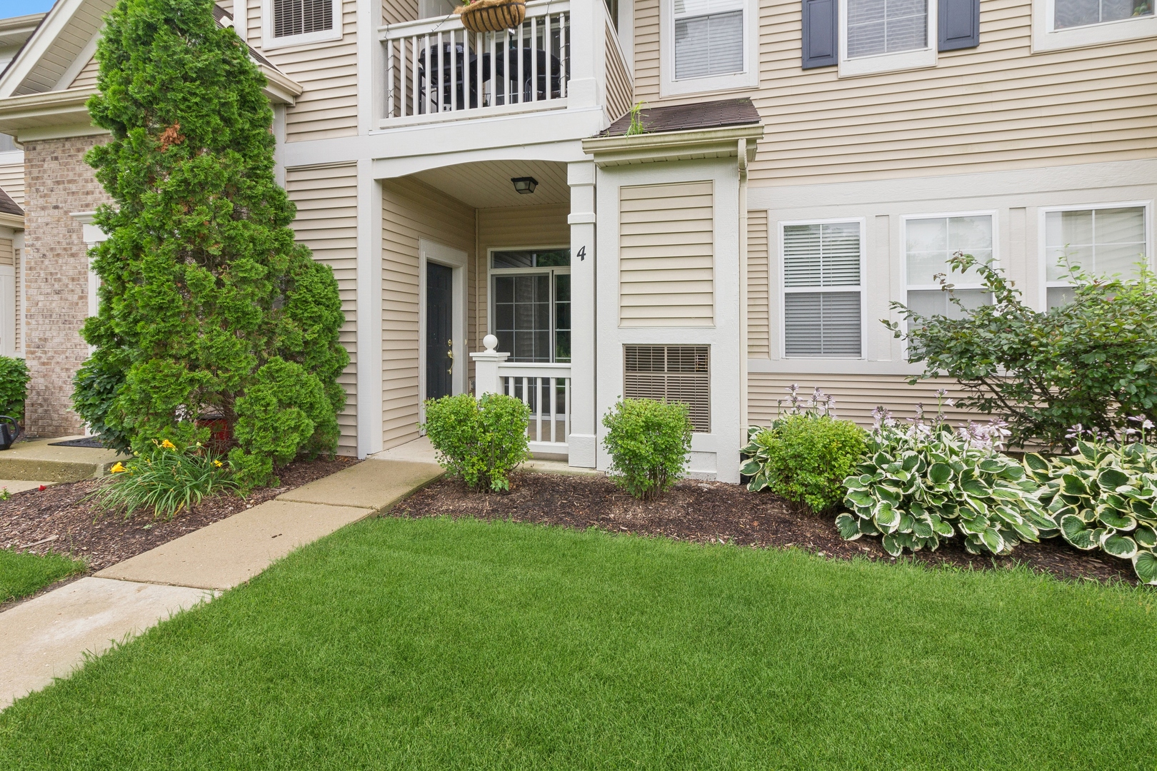 2250 Aurora Drive Unit: 4