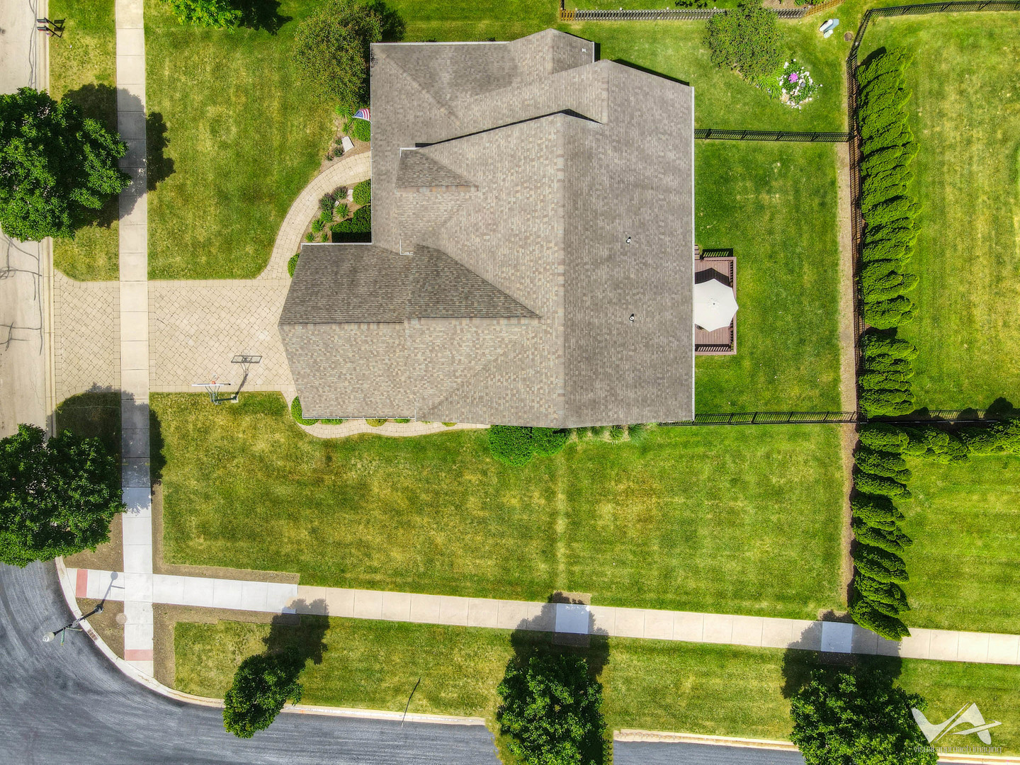 878 Citizen Avenue