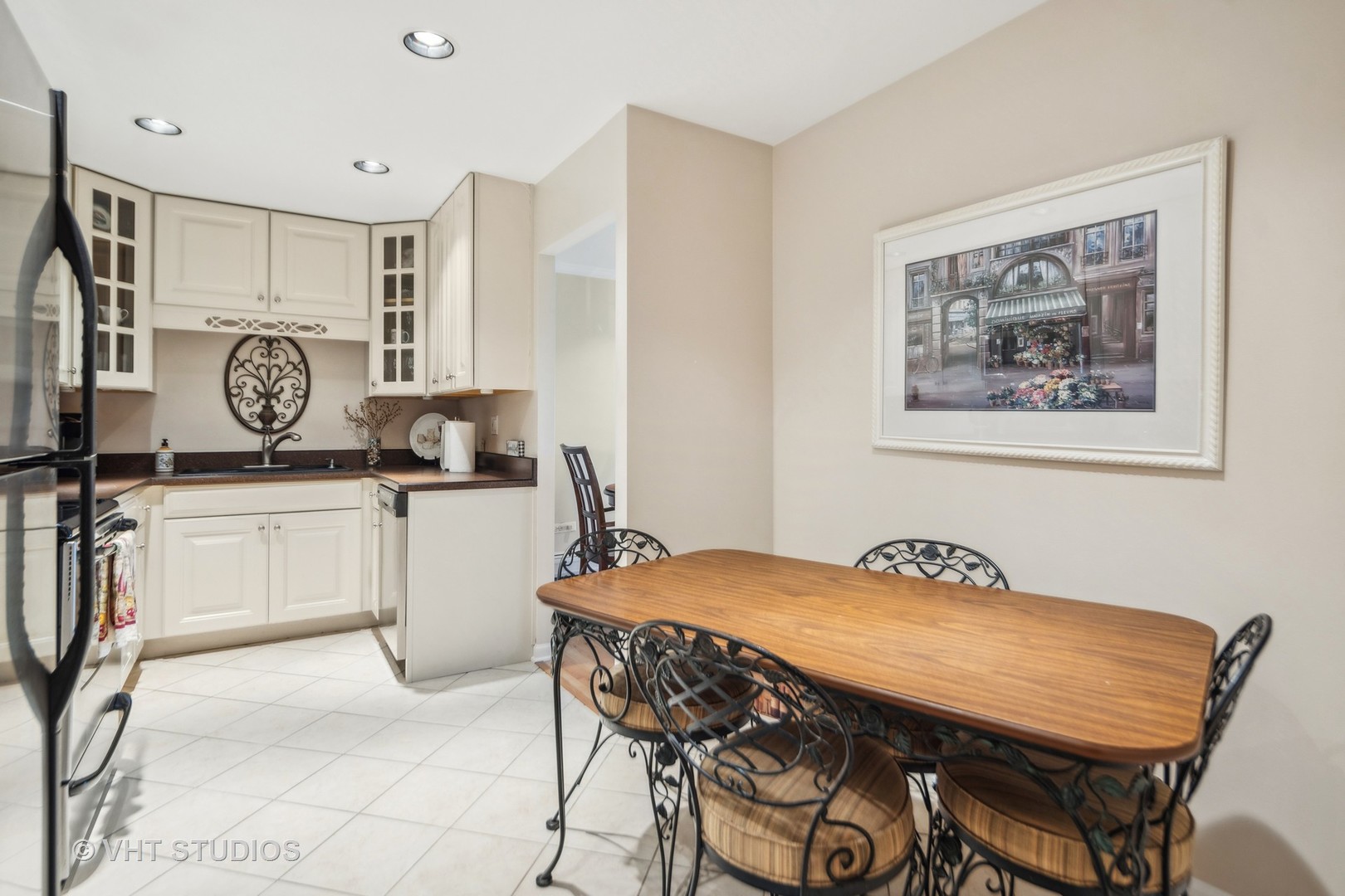 4224 Saratoga Avenue Unit: 304