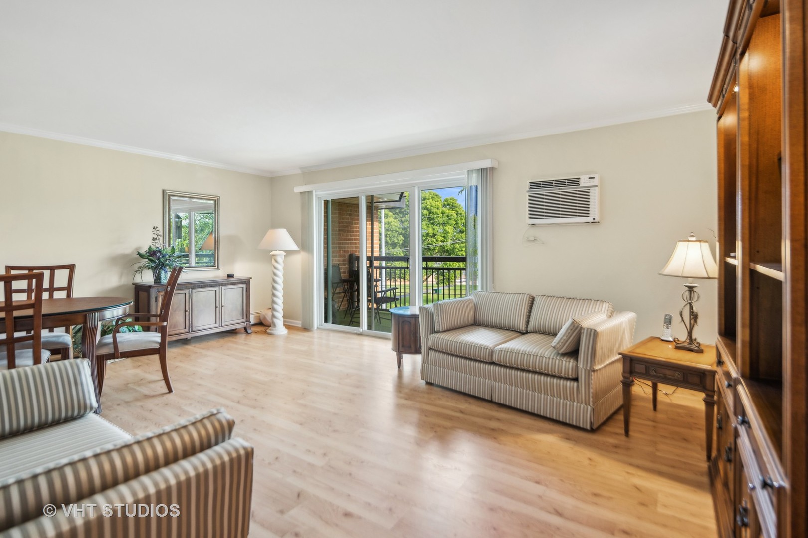 4224 Saratoga Avenue Unit: 304