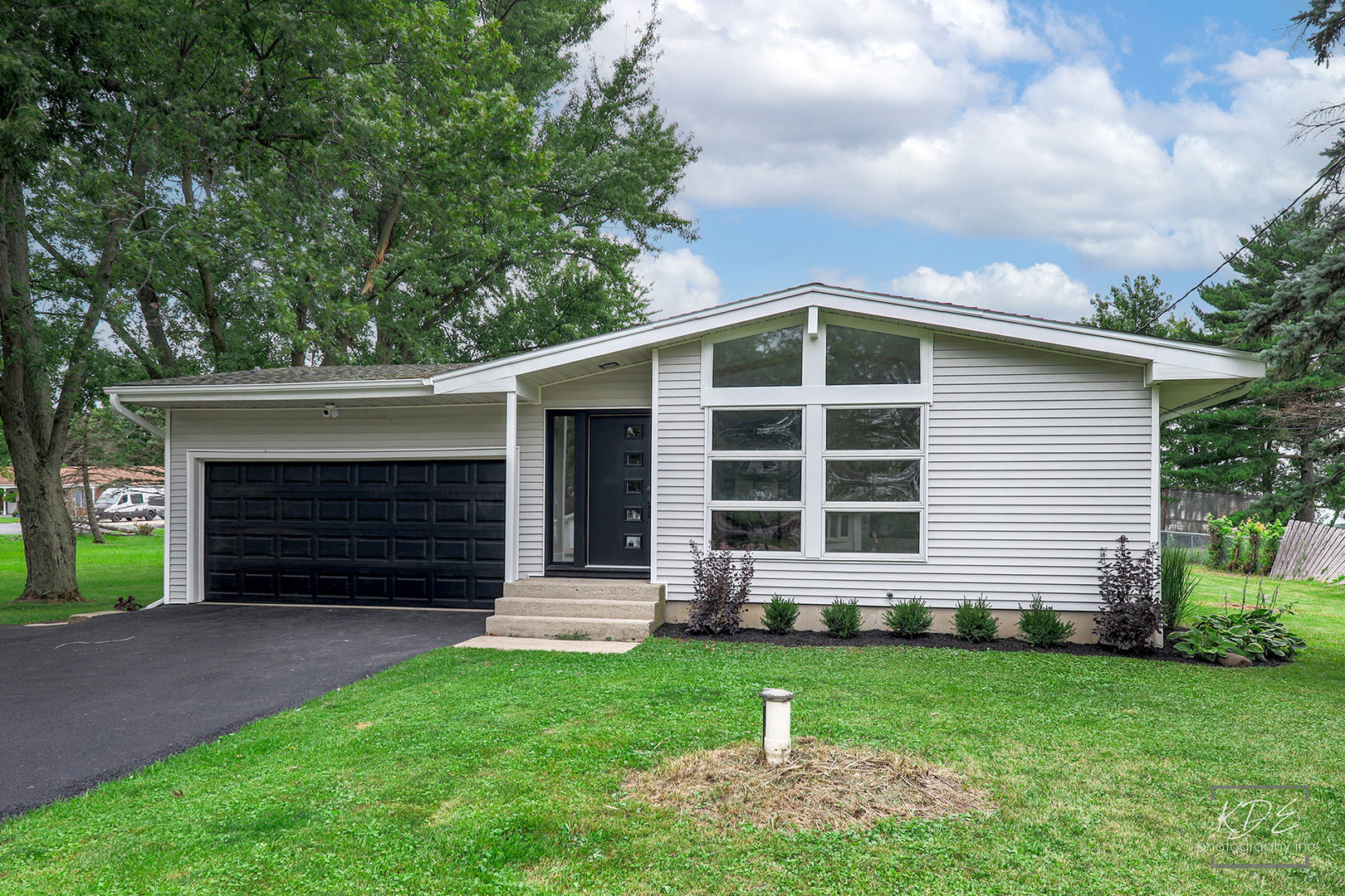 5N800 Meredith Road
