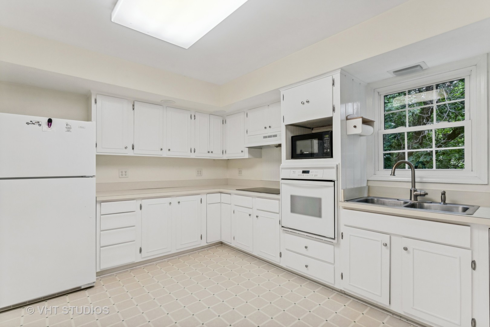 620 S Van Buren Street