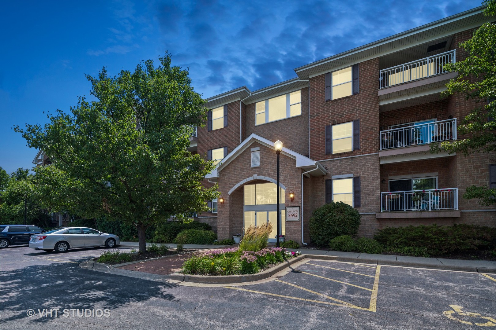 2692 Stone Circle Unit: 101