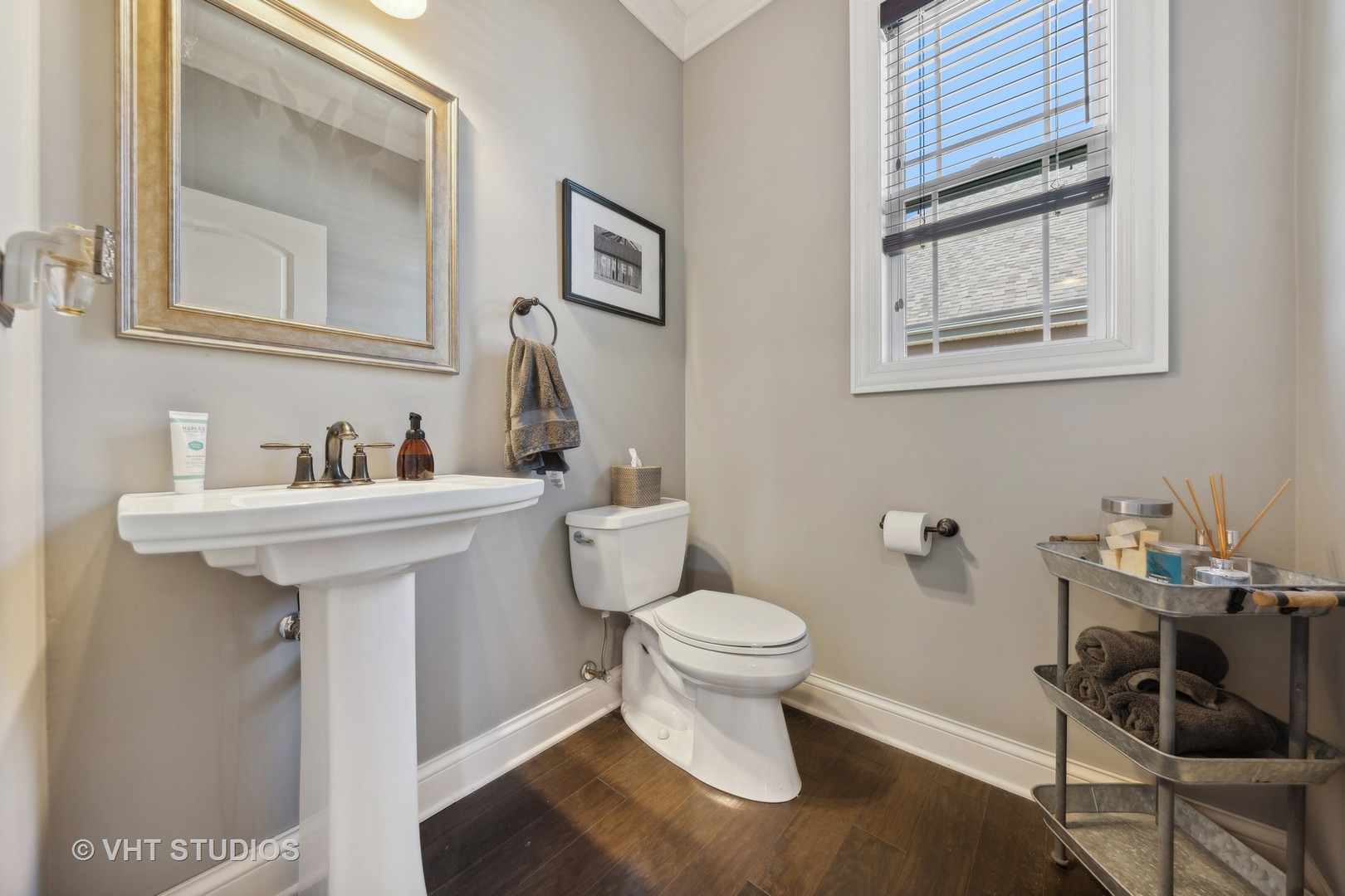 1545 FAIRFIELD Drive