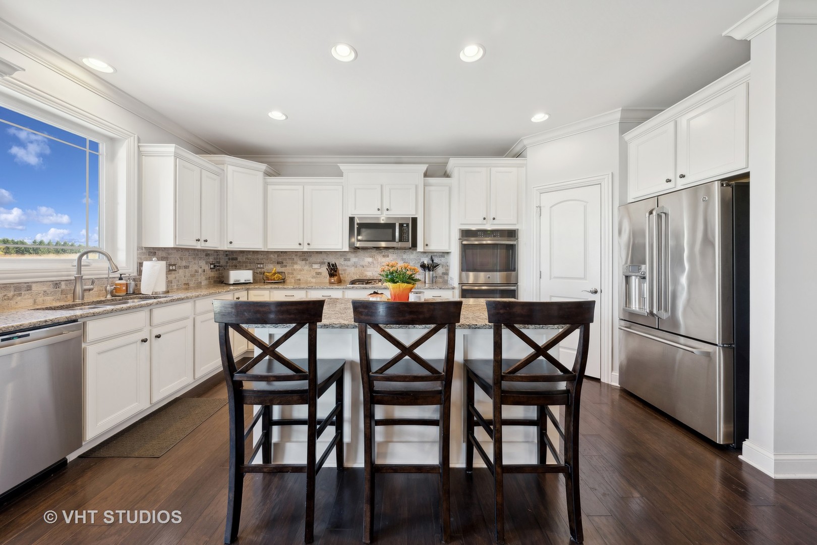 1545 FAIRFIELD Drive