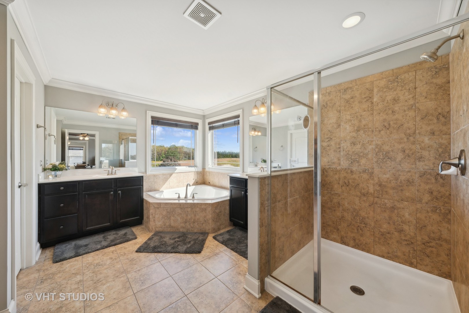 1545 FAIRFIELD Drive